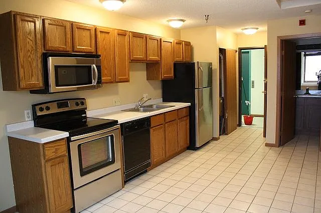 1 bed, 500 sqft, $700 — Photo 4