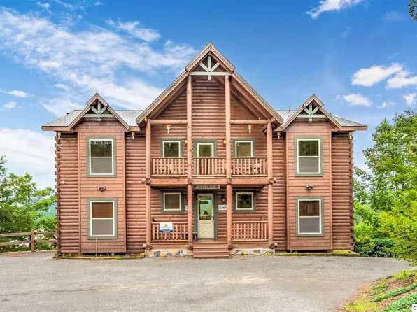 1936 Blackthorn Trl, Sevierville, TN 37876