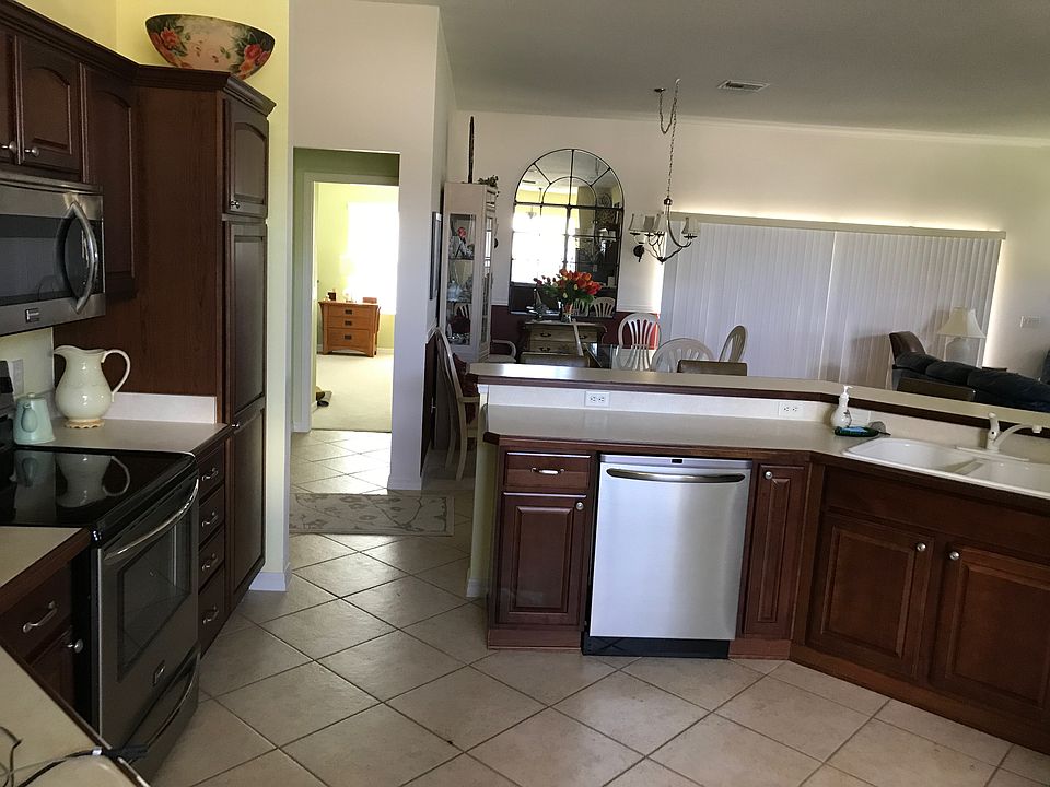 1st image of 762 Cordova Cir