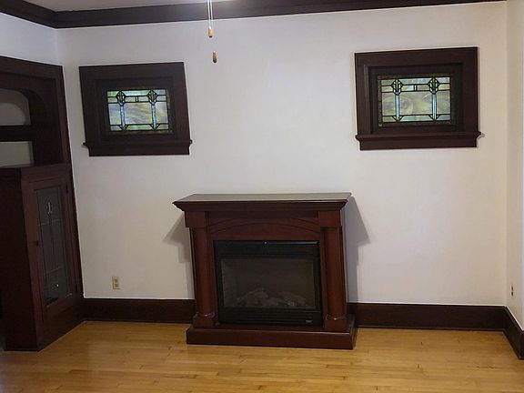 4th image of 2752 S Logan Ave