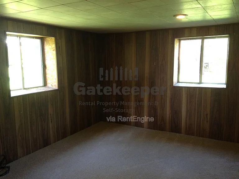 695 Georgia Ave — Photo 17