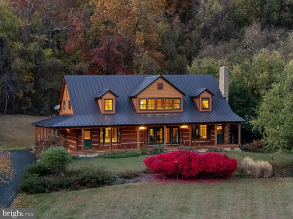 156 Bear Wallow Rd, Huntly, VA 22640