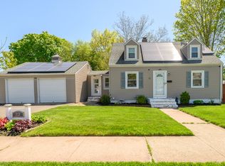 22 Rockview Rd, Hamden, CT 06514