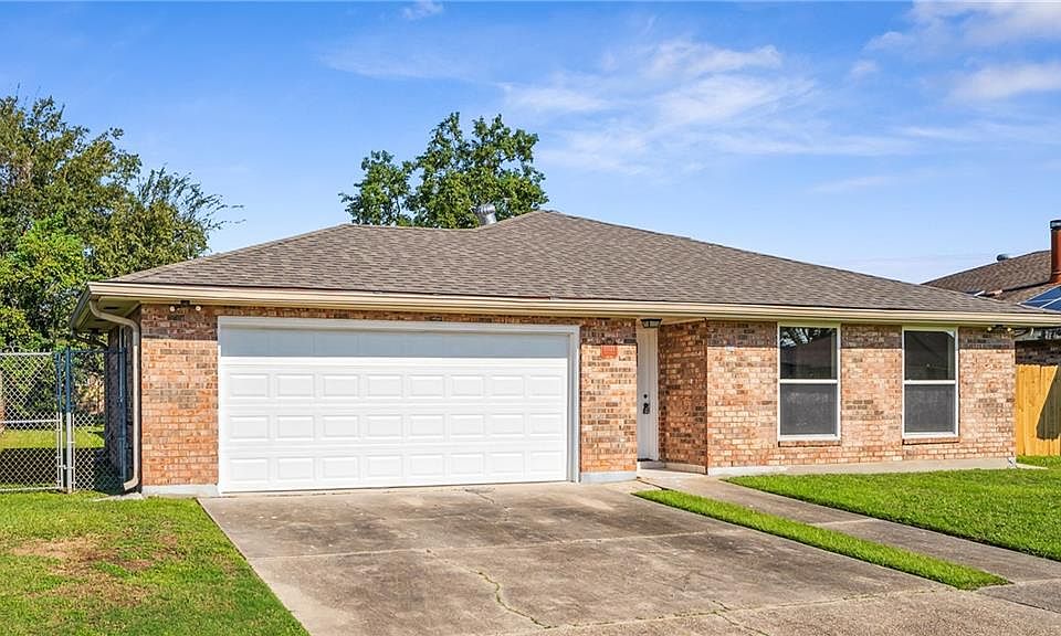 1st image of 11121 Ivy Ln