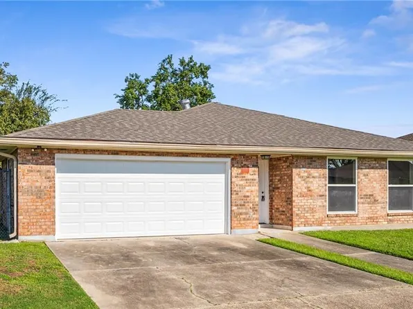 11121 Ivy Ln, New Orleans, LA 70128