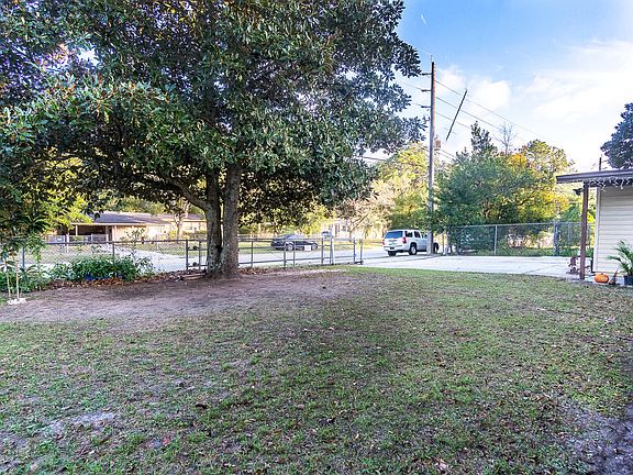 4th image of 4552 S LANE Avenue