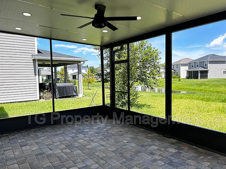 11646 Pacific Dogwood Ct — Photo 29