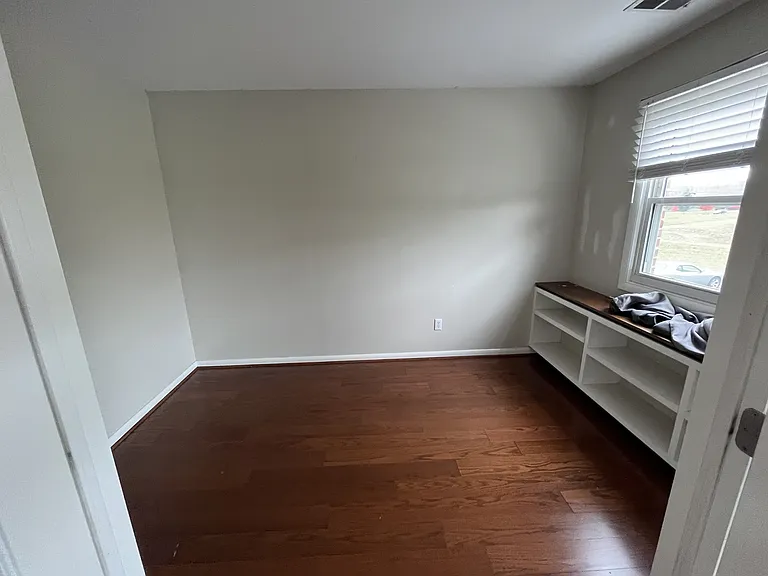 103 N Edgewood Dr #8 — Photo 7