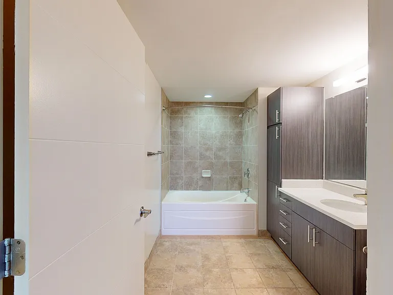 Eleven55 Ripley — Photo 117