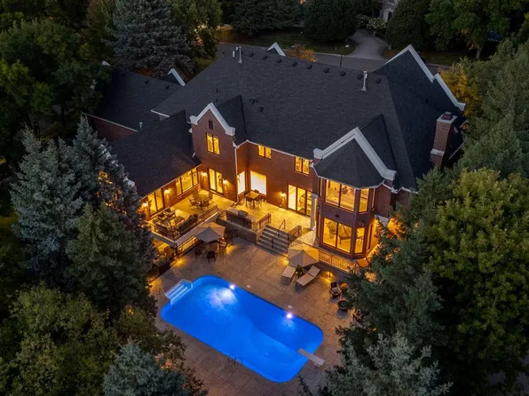 3554 Fairway Ct, Minnetonka, MN 55305