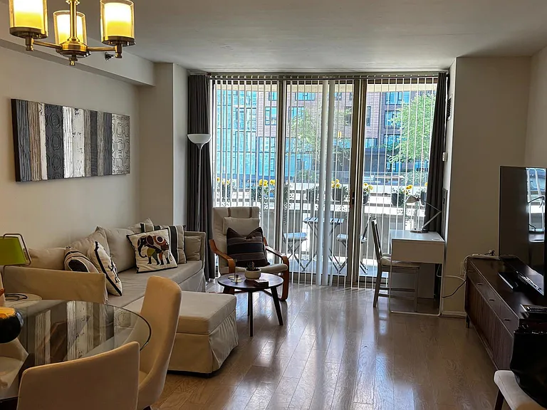 4801 Fairmont Ave #313 — Photo 5