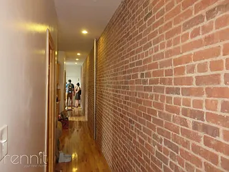 Rented by Rennit Inc.