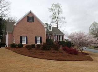 11885 Mountain Laurel Dr, Roswell, GA 30075