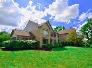 9000 Ambercreek Dr, Cincinnati, OH 45236