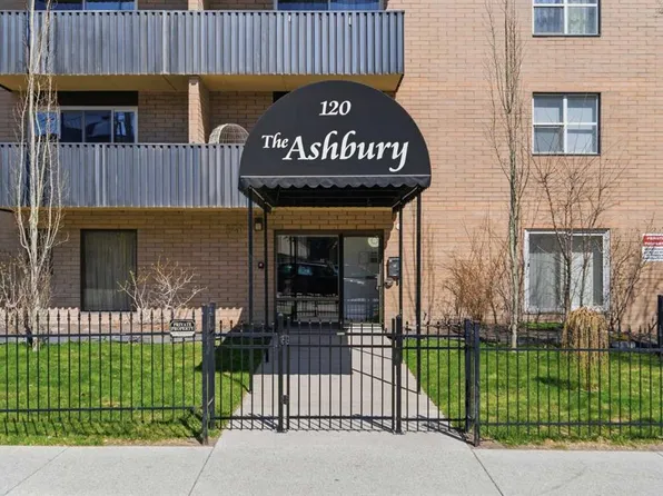 120 S 15th Ave SW #306, Calgary, AB T2R 0P5