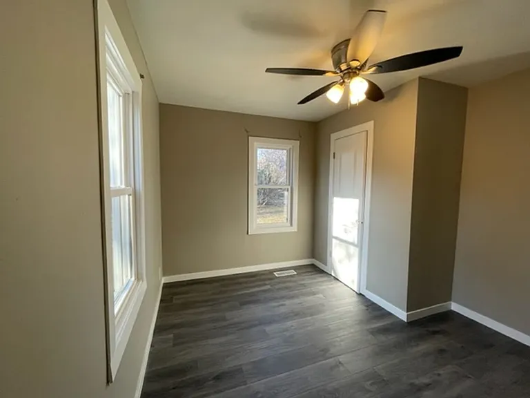 1213 E Wayland St — Photo 14