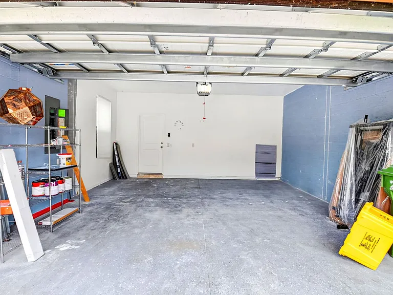 2833 Troubadour St — Photo 49