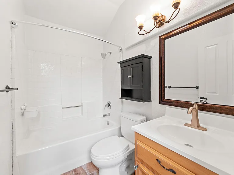 359 Seaton Dr — Photo 28