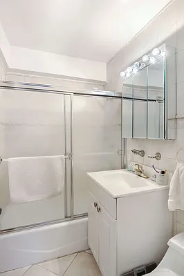 Rented by 9 Realty NYC | media 4