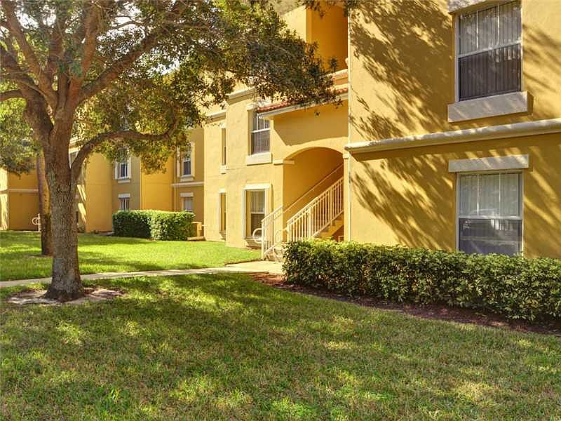 1st image of 5050 Fairways Cir APT E203