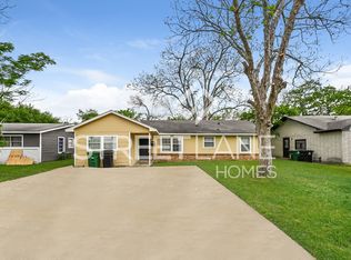 2922 Knotty Oaks Trl, Houston, TX 77045