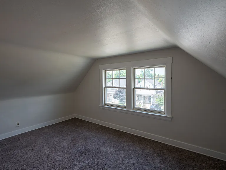 4326 31st Ave — Photo 32