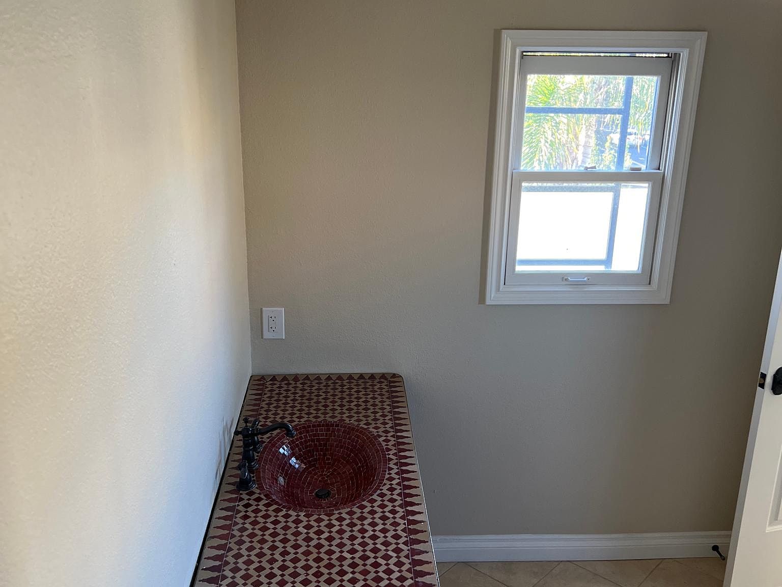 10558 Valley Spring Ln, Toluca Lake, CA 91602 | Zillow