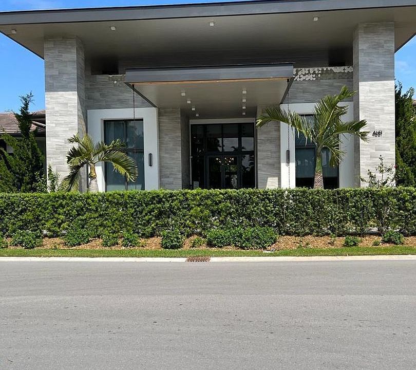 1st image of 8001 NW 41st St #405