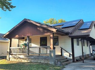 2504 Shelby Ave, Mattoon, IL 61938