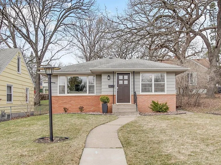 3304 Webster Ave S — Photo 24