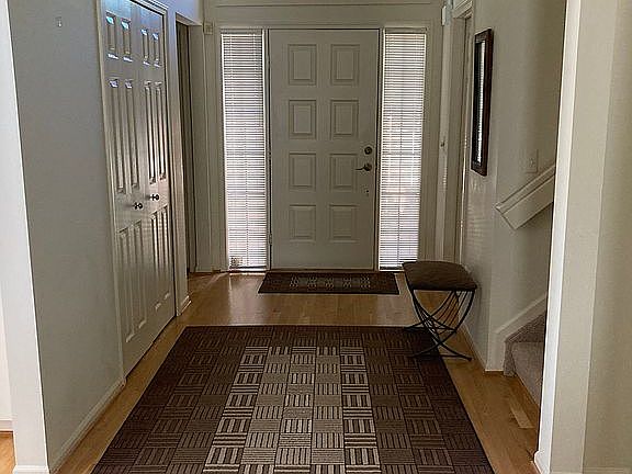 3rd image of 37749 Avon Ln