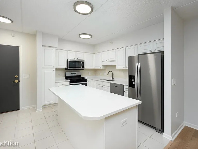 1 S Lincoln Ave #208 — Photo 5