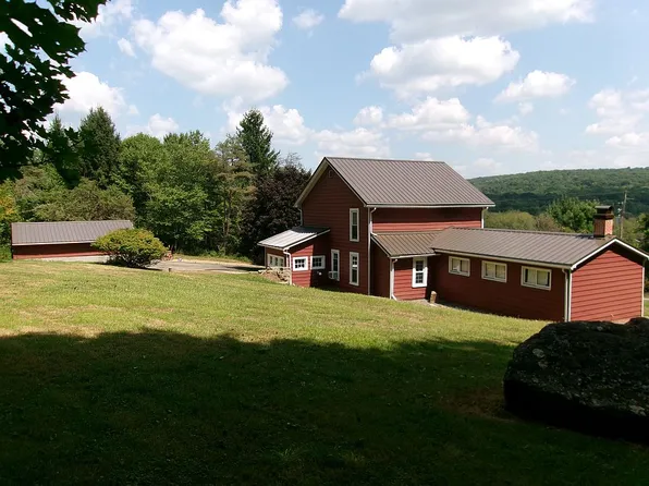 611 Niles Rd, Franklin, PA 16323