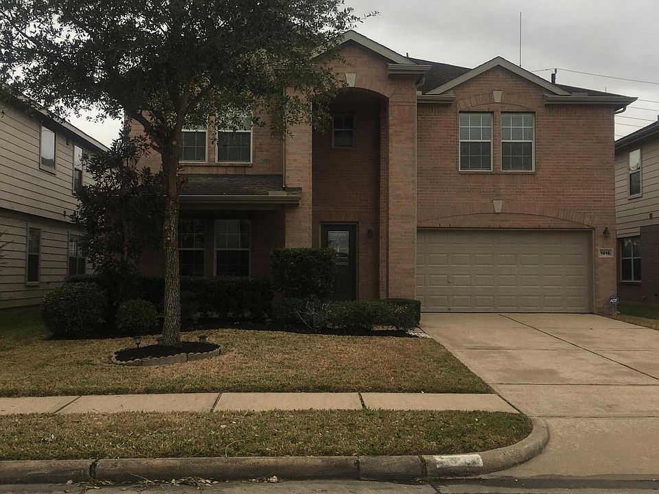 1st image of 1018 Americana Dr