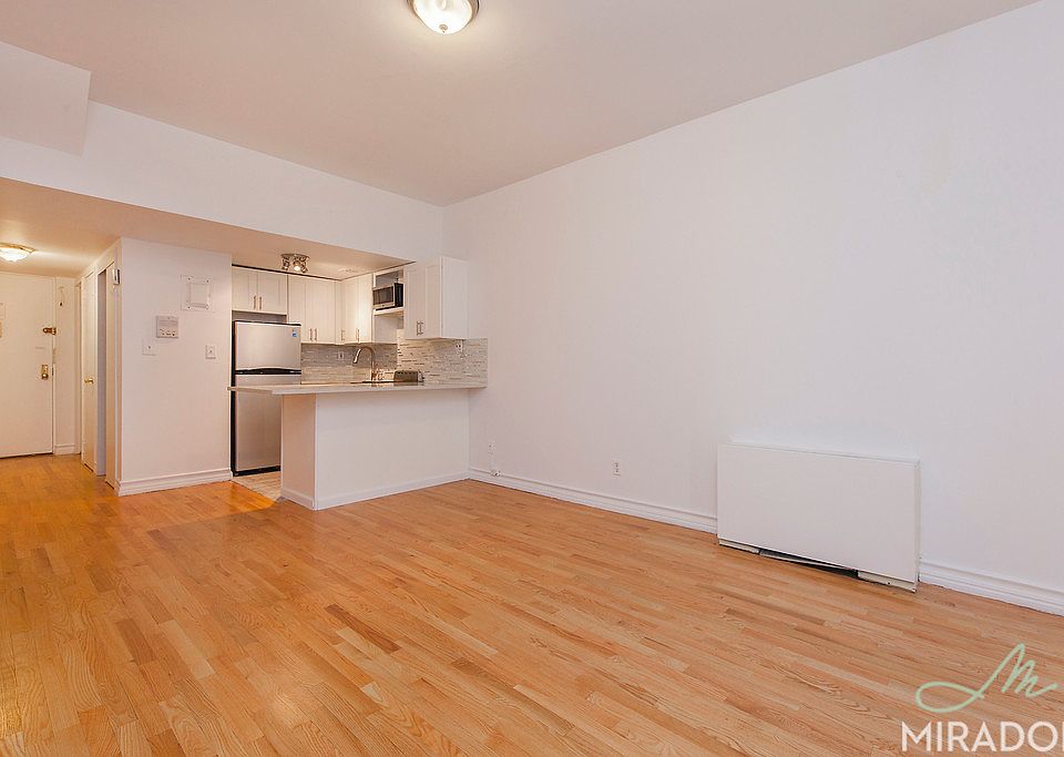 1st image of 85 E 10th St APT 3O