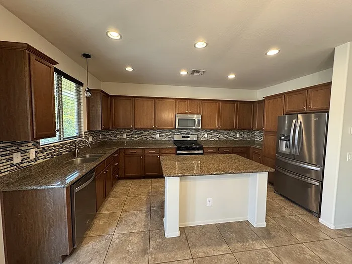 23733 S 209th Pl — Photo 8