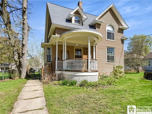 29 Beckman Ave, Westfield, NY 14787