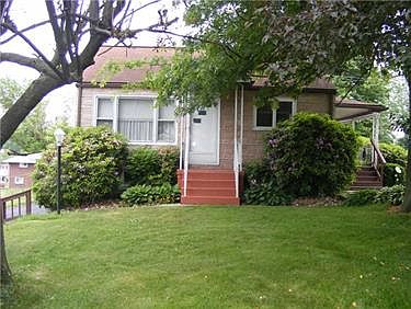 3rd image of 106 Vanessa Dr