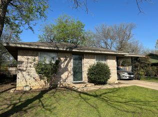 915 7th St, Sanger, TX 76266