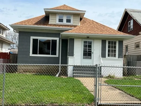 2436 North 49th STREET, Milwaukee, WI 53210