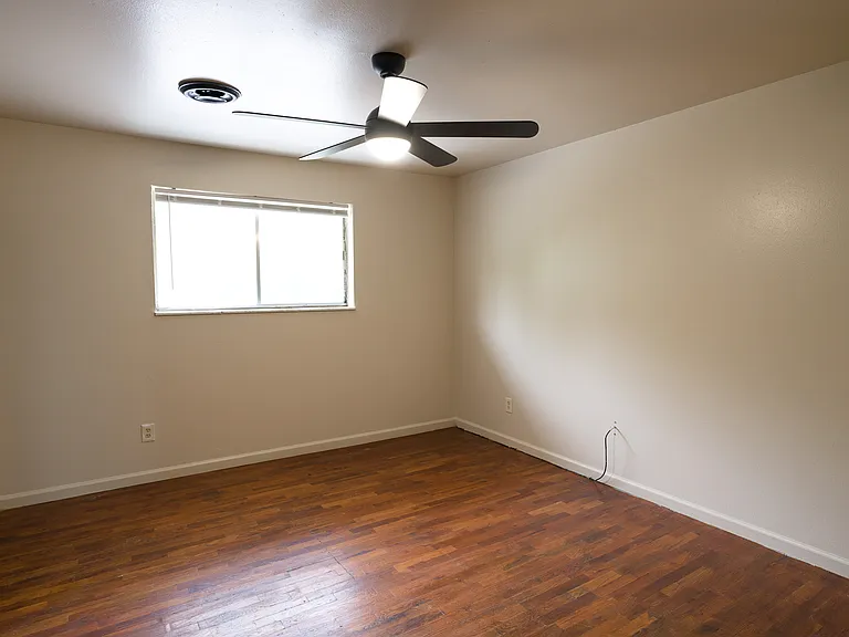 Timber Place Apartments — Photo 6