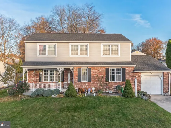 6 Needleleaf Dr, Newark, DE 19702