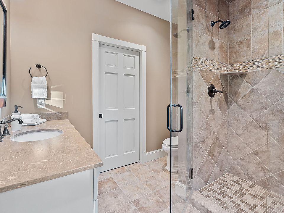43rd image of 415 Summer Breeze Dr