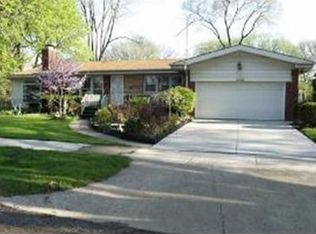 5326 Enfield Ave, Skokie, IL 60077
