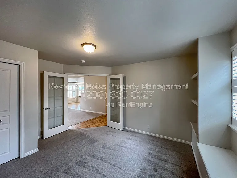 2403 E Indian Creek Dr — Photo 6