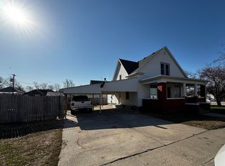 504 8th St, Wisner, NE 68791