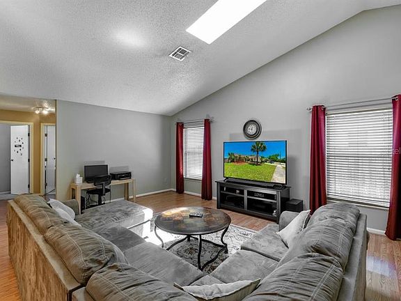 5th image of 2803 N Horizon Pl