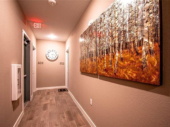 5th image of 810 Rock St Unit 303