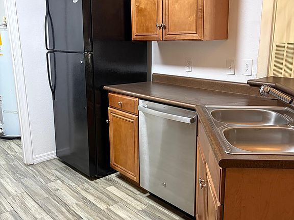 3rd image of 11 Arbor Club Dr Unit 209