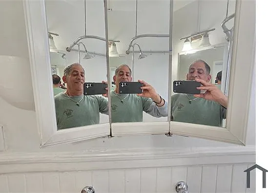 242 11th St — Photo 10